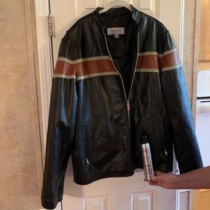 Men’s Wilson’s leather jacket. Size xl